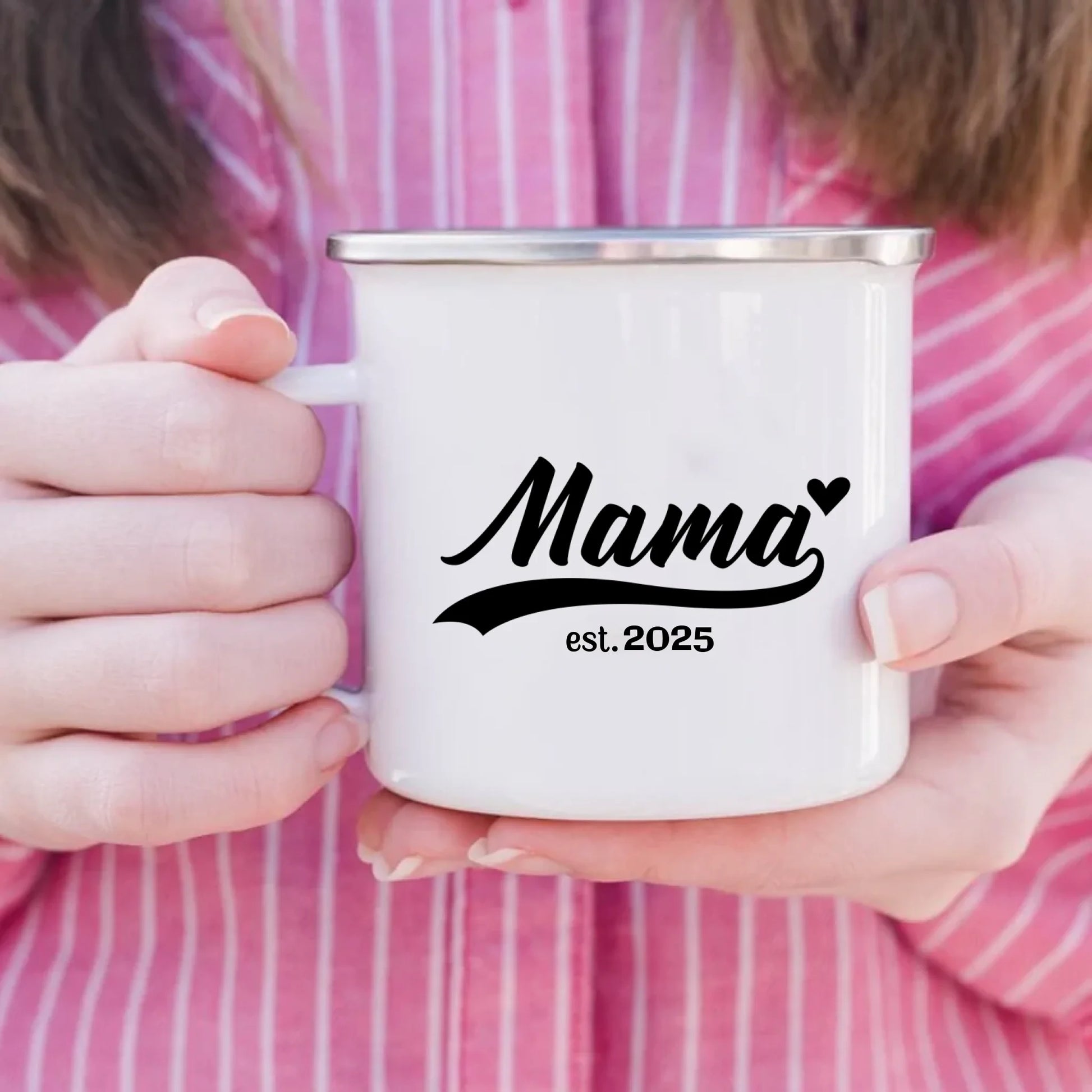 Etablierte Mama est. Emaille-Tasse personalisiert – Gutvibes